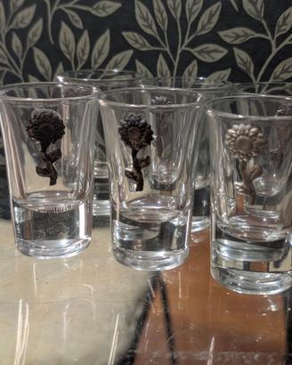 6 bicchieri liquore con fiore in argento 800/925