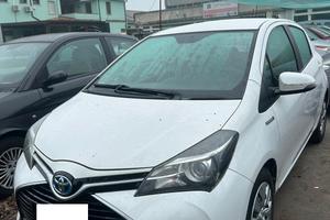 Toyota Yaris 1.5 Hybrid 5 porte Cool ok neo patent