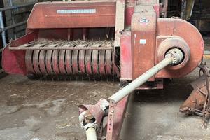 Imballatrice Massey Ferguson 20