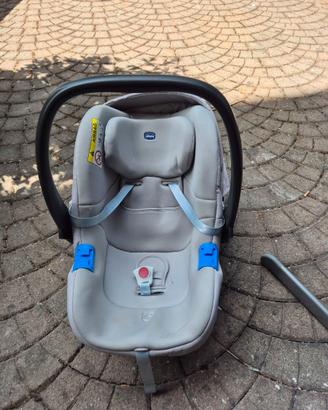 Seggiolino per auto con base