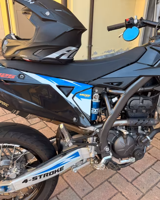Suzuki Valenti  Racing RM 125 Z Motard