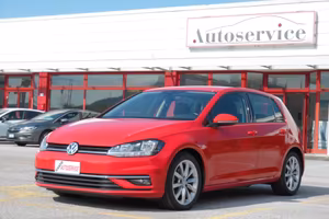 Volkswagen Golf 2.0 TDI DSG 5p. Executive BlueMoti