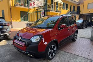 FIAT Panda 1.0 FireFly S&S Hybrid Pandina