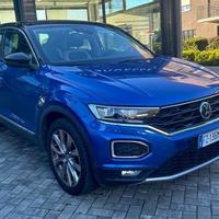 Volkswagen T-Roc 1.5 TSI ACT DSG Advanced Blu...