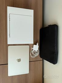 Macbook air 13,6” M2 galassia 8GB SSD 512GB