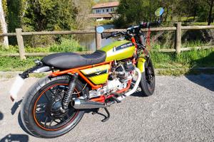 Moto Guzzi V 65 - V7 Sport Tribute