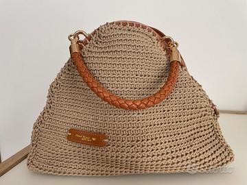 Borsa realizzata a mano
