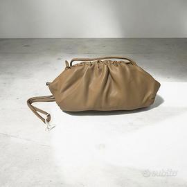 Borsa morbida beige con tracolla – nuova