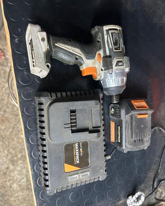 Avvitatore impulsi Batavia 18 V con batteria