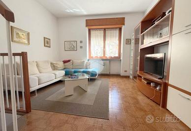 CASA SEMINDIPENDENTE A TRIUGGIO