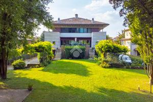 PORZIONE DI BIFAMILIARE A CARPI