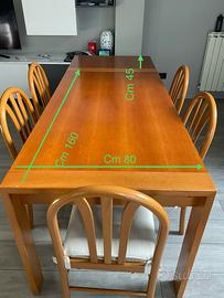 Tavolo in legno con 6 sedie impagliate