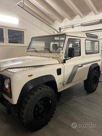 LAND ROVER Defender - 1992