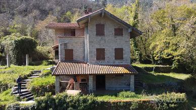 Casa indipendente Ceriana, vicino Sanremo