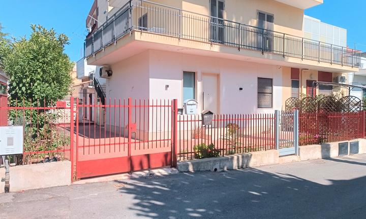 S.Spirito,semi-indipendente con giardino