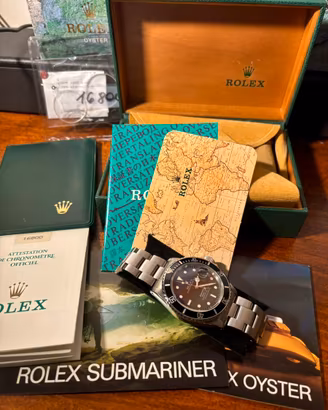 Rolex Submariner Date 16800