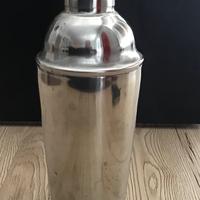 Shaker x Cocktail