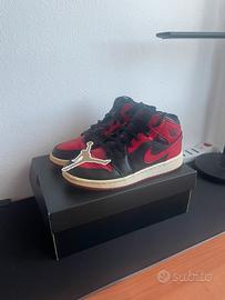 Nike Air Jordan 1 Mid Bred (GS)