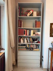 Libreria con cassettiere