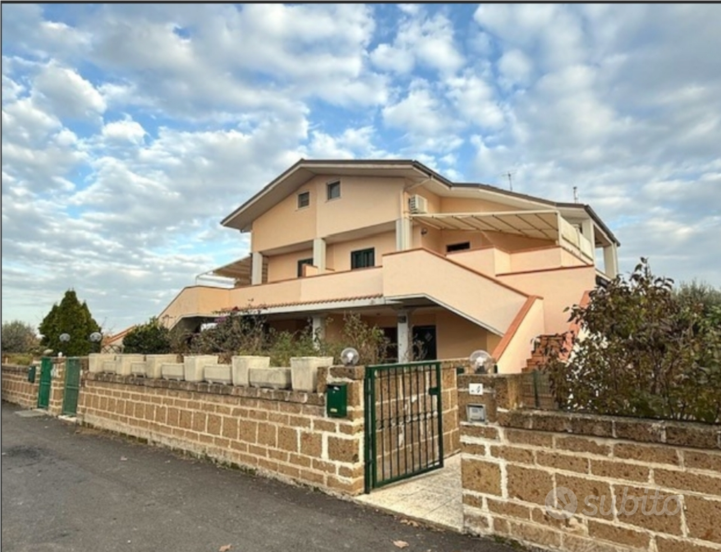 Casa – Collecorvino, Barberi - Vista 2