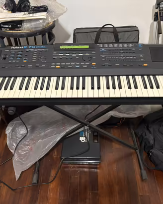 ROLAND E-70 - TASTIERA + VALIGIA + SUPPORTO