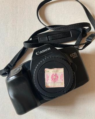 FOTOCAMERA CANON EOS 850