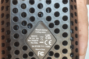 Motore elettrico Vevor e supporto per gommone