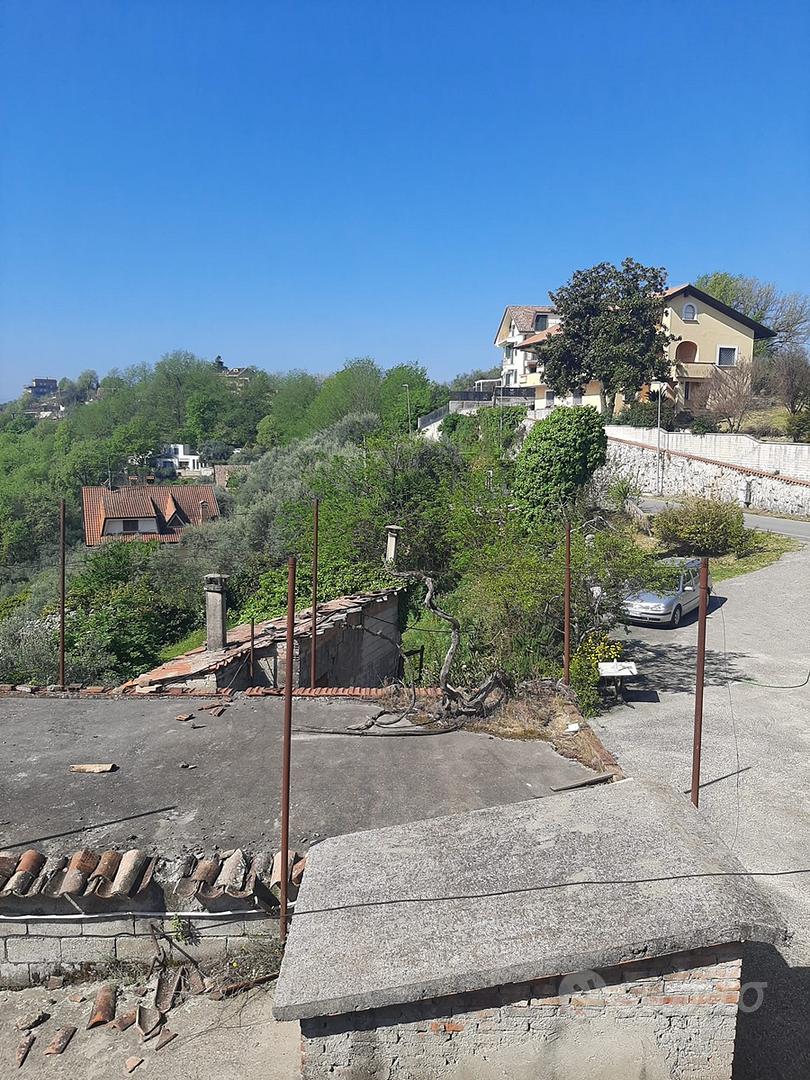 Frosinone con terrazza panoramica - Vista 2
