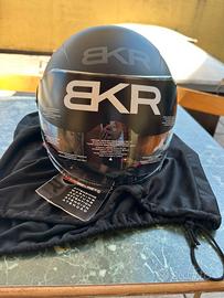 Casco BKR nuovo Taglia M