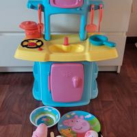 Peppa pig SET cucina con accessori e 4 peluches