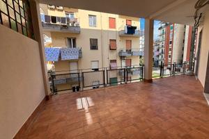 Quadrilocale Salerno Centro con terrazzo