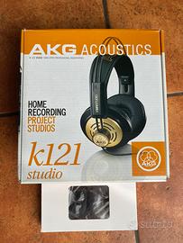 AKG K121 Studio Cuffie On Hear Semi open Recording