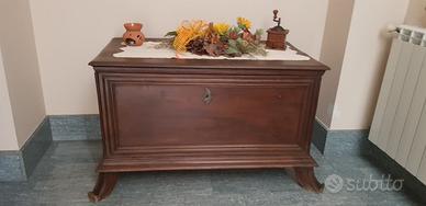 Cassapanca in legno restaurata
