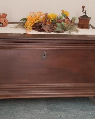 Cassapanca in legno restaurata