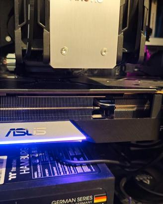 ASUS RX 6750 XT OC 12GB grandi prestazioni 1440p