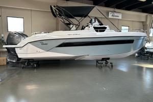 Ranieri International NEXT 275 LX + 2x Yamaha 200
