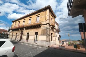 Luminoso app + ampio garage a Milo