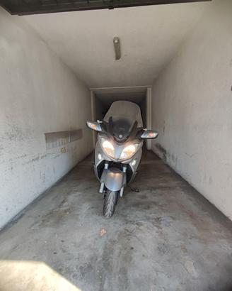 SUZUKI BURGMAN 650