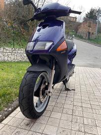 Scooter Aprilia SR 50 esquire