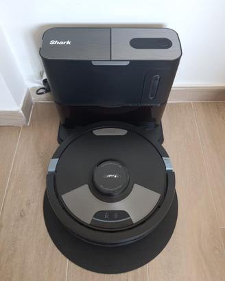Robot aspirapolvere