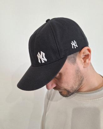 RARE VINTAGE 90s NY Yankees Cap - Drew Pearson Int
