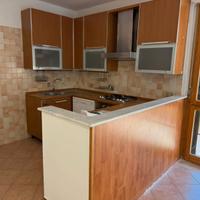 Cucina angolare colore noce