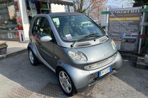 Smart 700 city-coupé pure (45 kW)