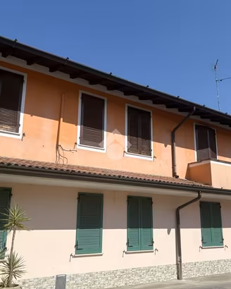 3 LOCALI A GAMBARA
