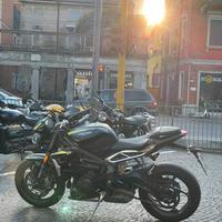 Triumph Street Triple - 2022