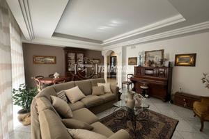 Appartamento a Napoli Viale Maria Bakunin 4 locali