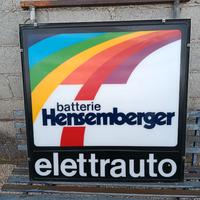 Insegna luminosa bifacciale