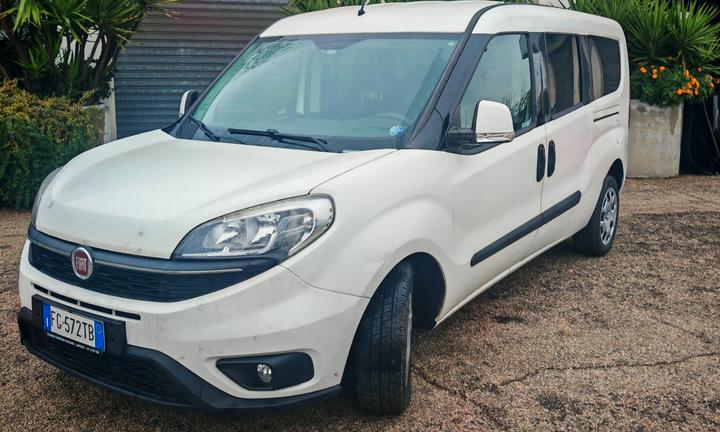 Fiat doblo maxi N1 5 posti