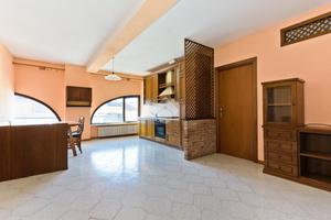 2 LOCALI A RIVA PRESSO CHIERI