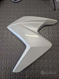 Fianchetto laterale sx Cb1000r NUOVA